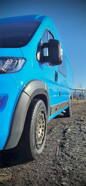 8,5x18 Twin Monotube Projekt AT1 HD Alufelge in terra für VW Crafter 2